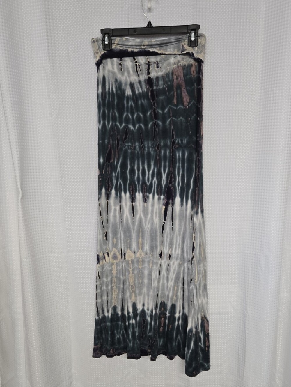 Promesa Tie-Dye Maxi Skirt - Black, Gray, Taupe. Stretchy - Picture 2 of 6
